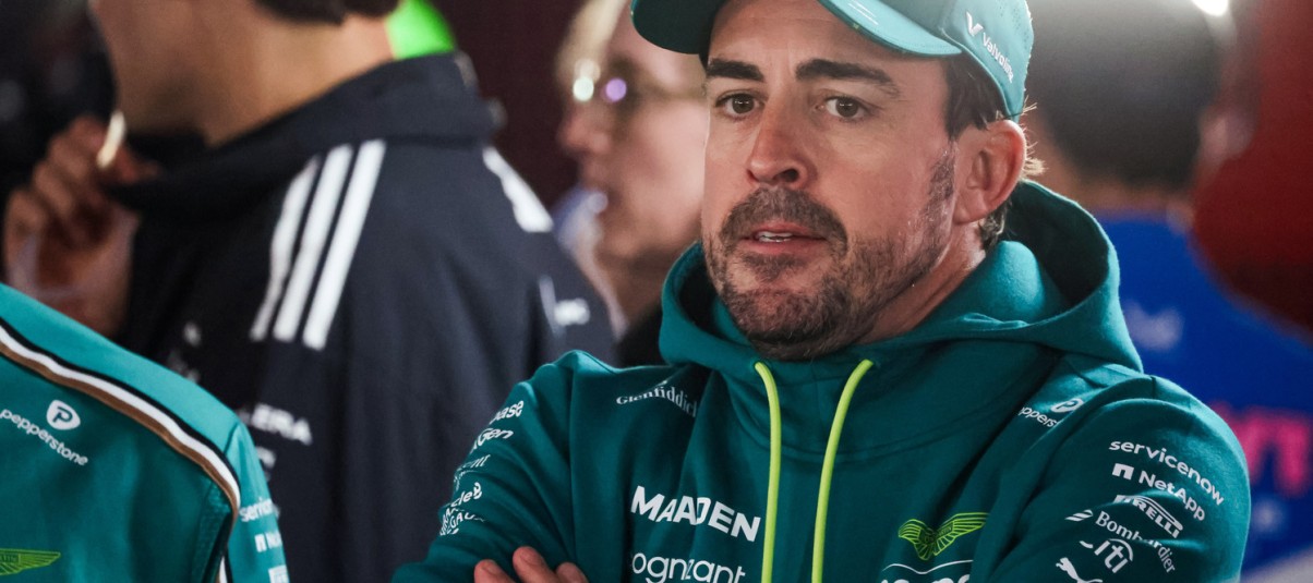 FIA-szakértők vizsgálják Fernando Alonso műszaki problémáját